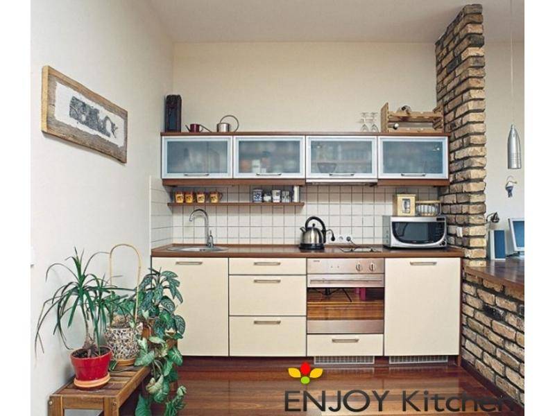 небольшая кухня карла в Дзержинске
